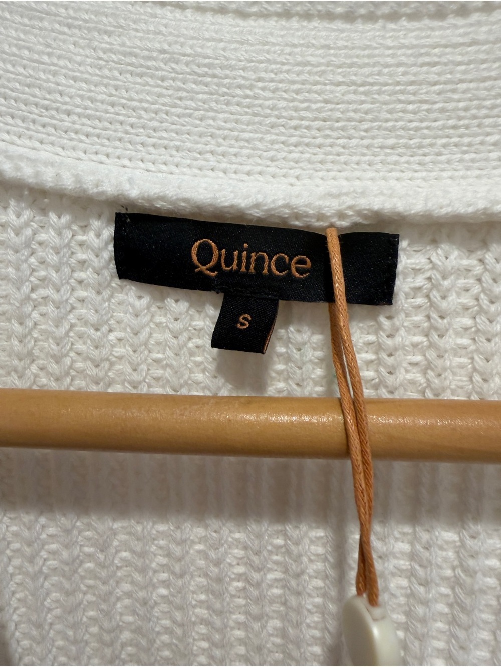 Quince Women's Ivory Button-Front V-Neck Knit Boyfriend Cardigan New With Tags S - Picture 4 of 4
